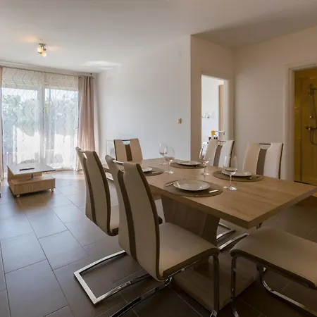 Domino Apartament