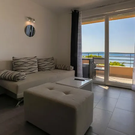 Apartment Domino Dramalj