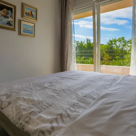 Apartman Domino *